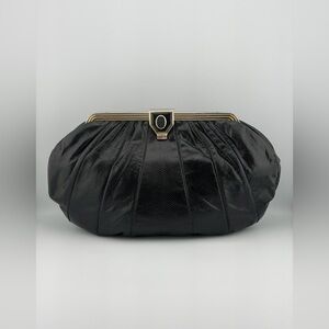 Vintage Judith Lieber Large Lizard Clutch/Shoulder Bag Cameo Closure